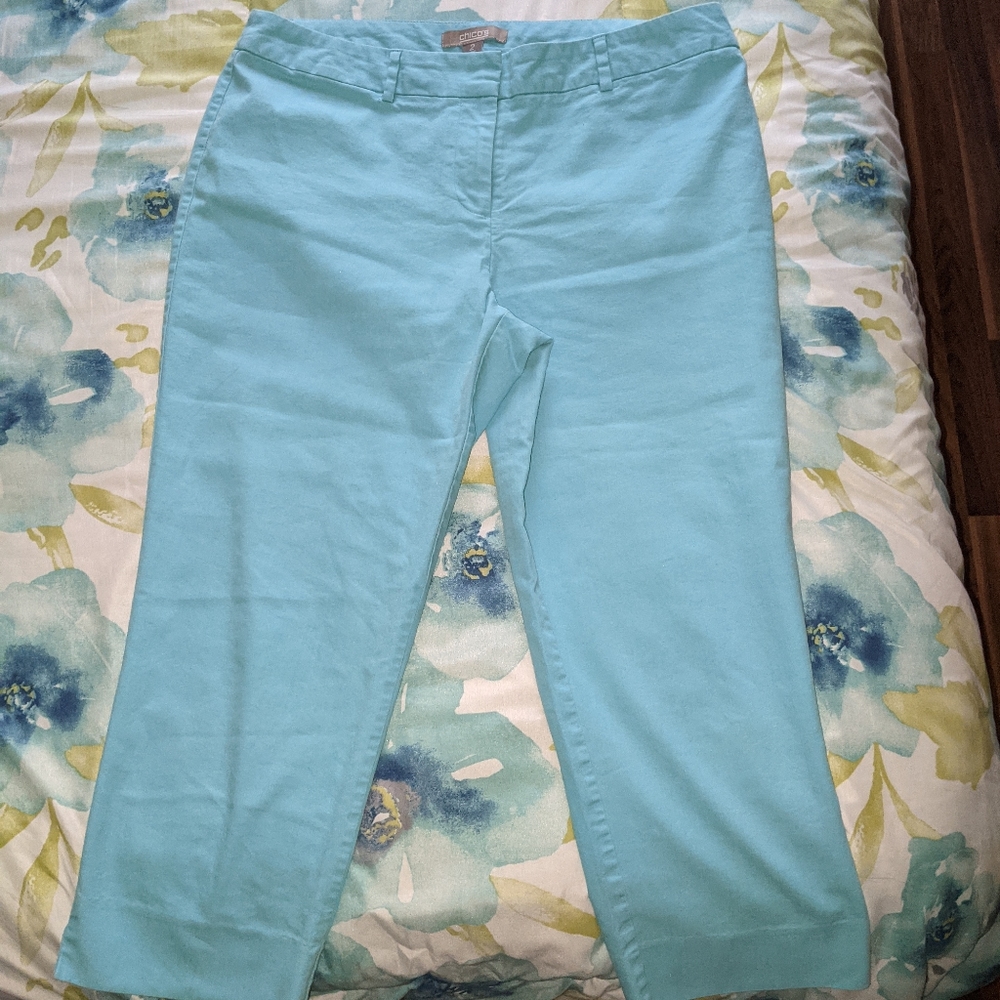 NEW Chico's Capri Pants